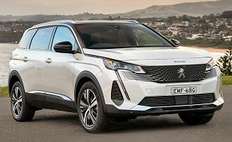 Peugeot 5008 II 1.2 12V PureTech Mild Hybrid 136KM (HN09)